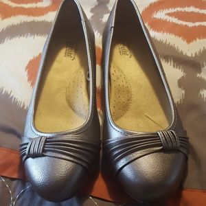 NWOT Womens flats